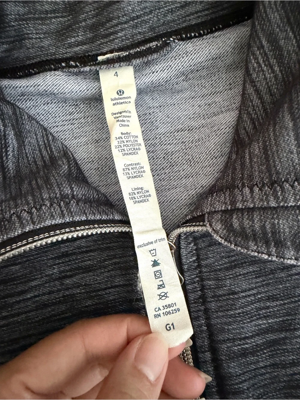 EUC Lululemon Black & Gray Zip Jacket